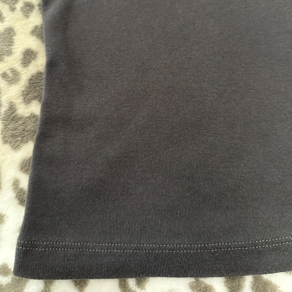 The Children’s Place Solid T-Shirt in Gray Size XS 4 Girls